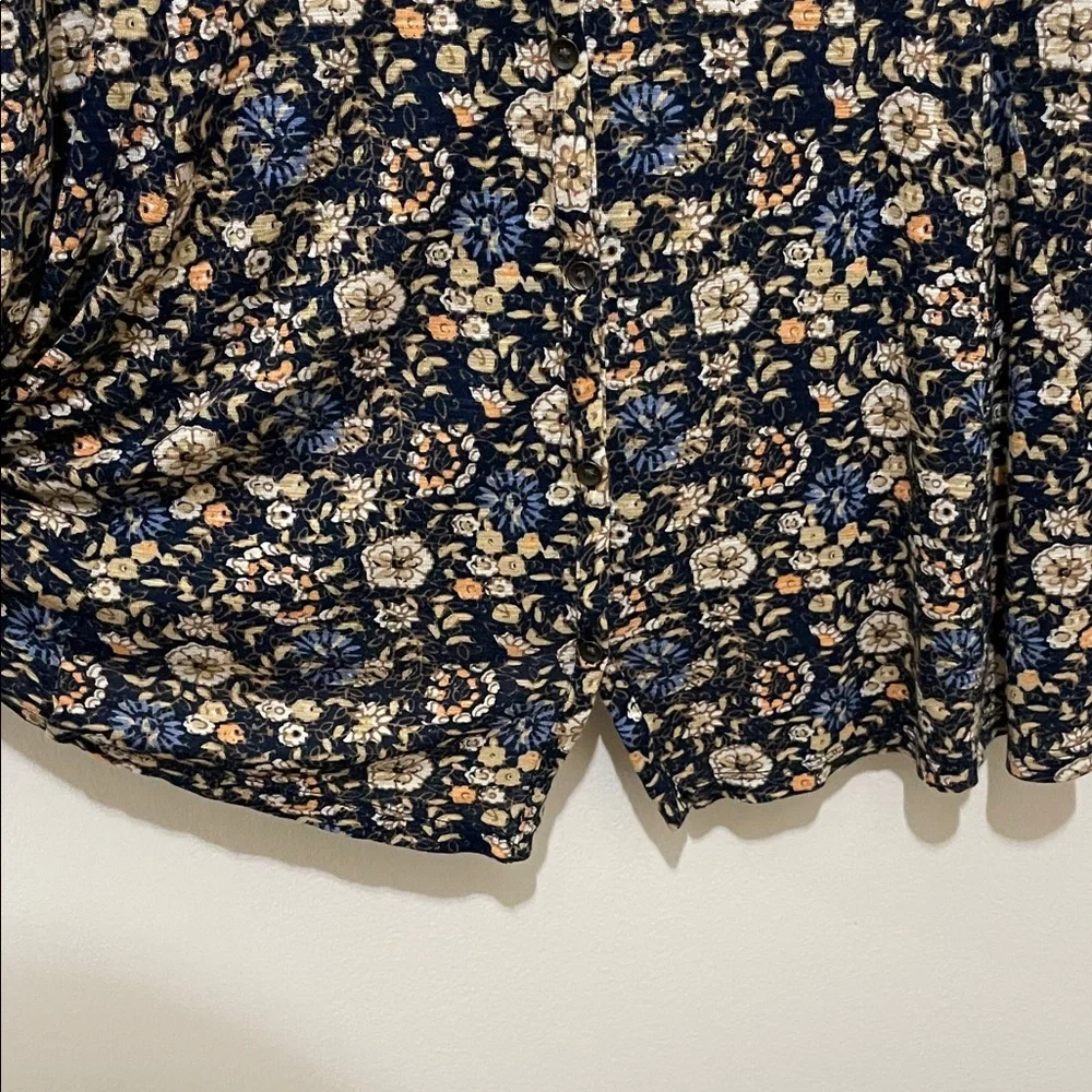 Lucky Brand Blue Floral V-Neck Button-down Top - Soft Knit Tunic, Size 3X - Picture 5 of 11